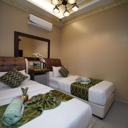 Ghazrin'S Classic Hotel Jb Johor Bahru Exterior foto