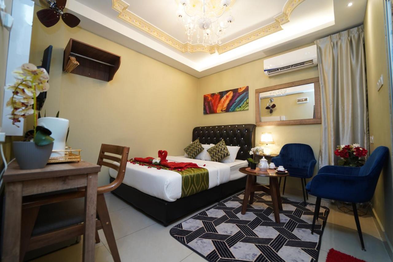 Ghazrin'S Classic Hotel Jb Johor Bahru Exterior foto