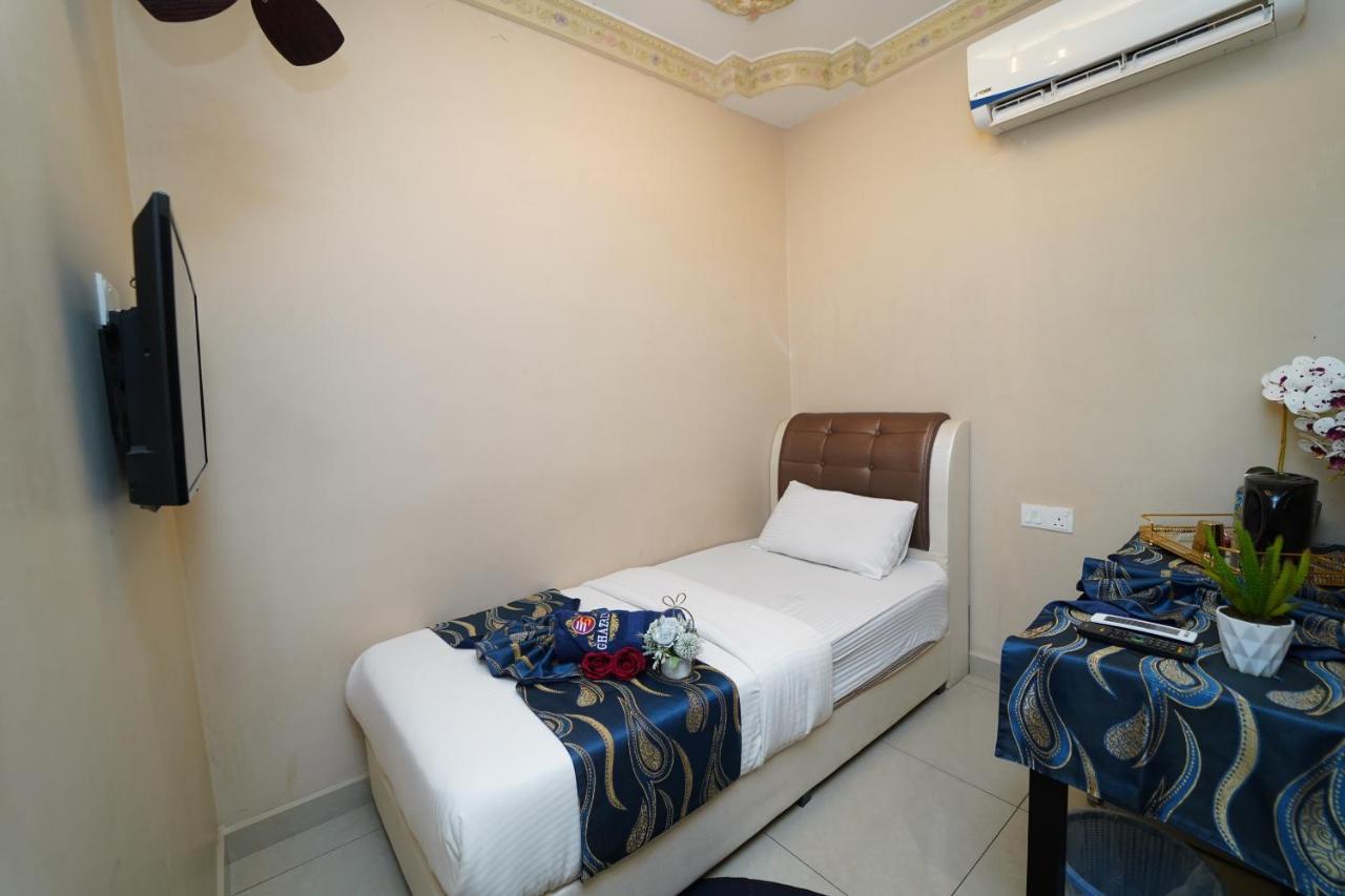 Ghazrin'S Classic Hotel Jb Johor Bahru Exterior foto